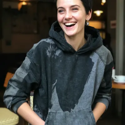 Агния, 24